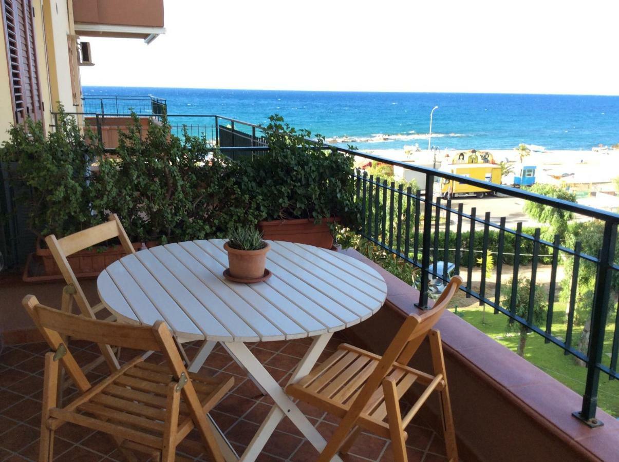Golfo Di Tindari Apartments Falcone Zewnętrze zdjęcie