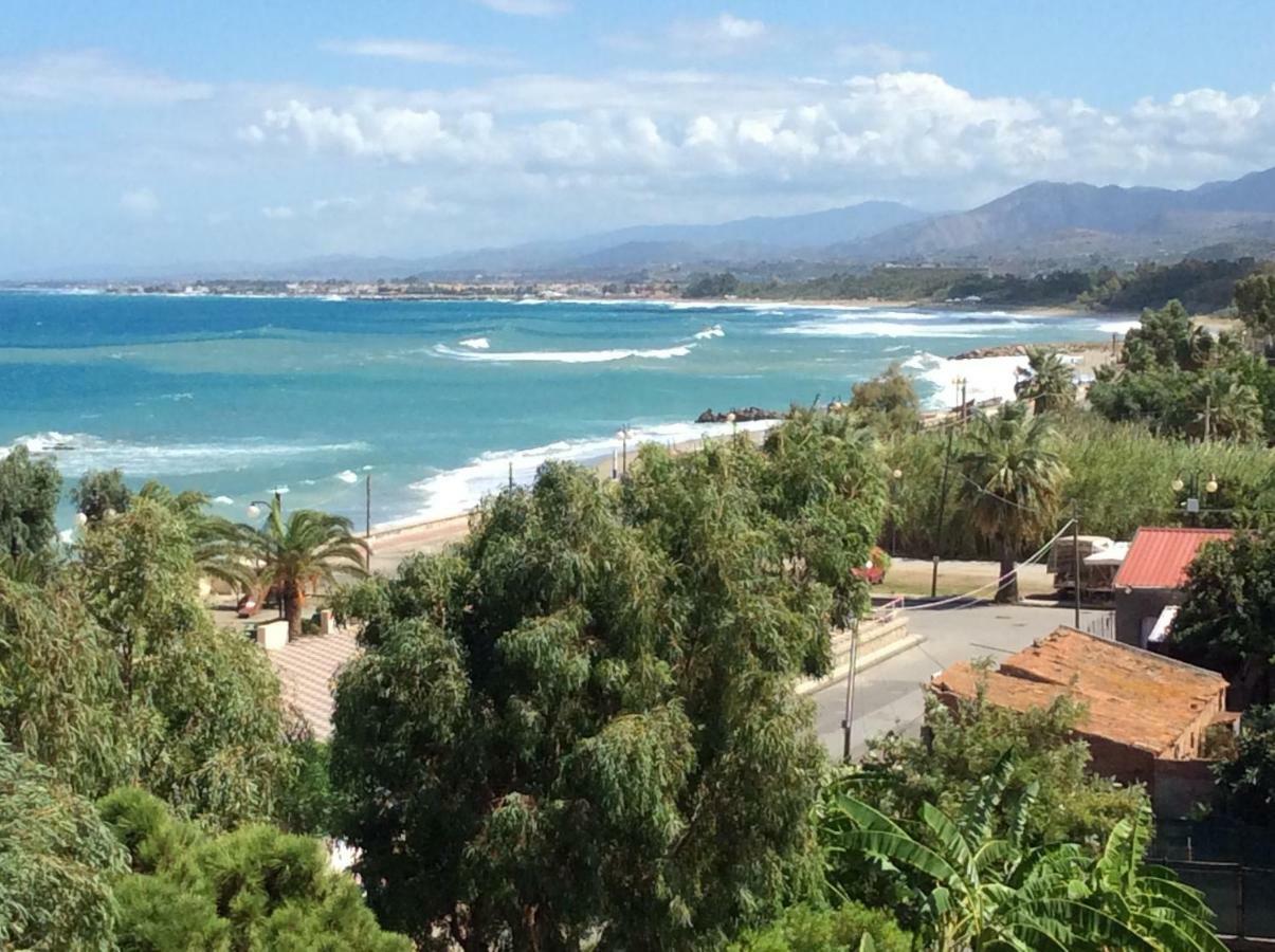 Golfo Di Tindari Apartments Falcone Zewnętrze zdjęcie