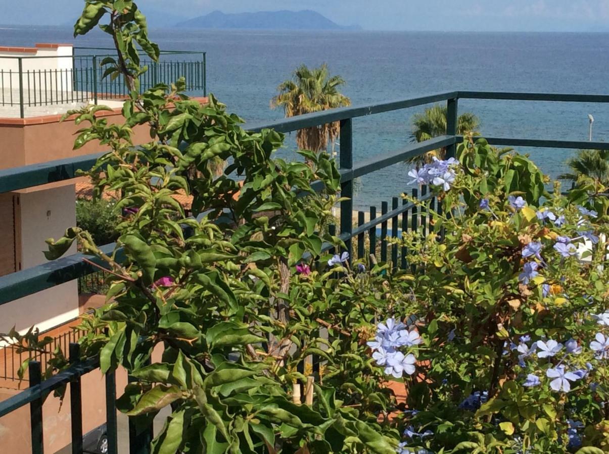 Golfo Di Tindari Apartments Falcone Zewnętrze zdjęcie