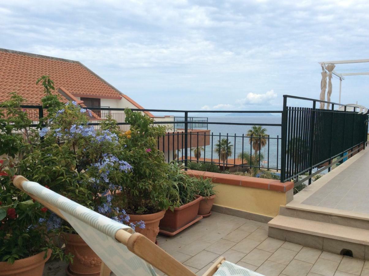 Golfo Di Tindari Apartments Falcone Zewnętrze zdjęcie