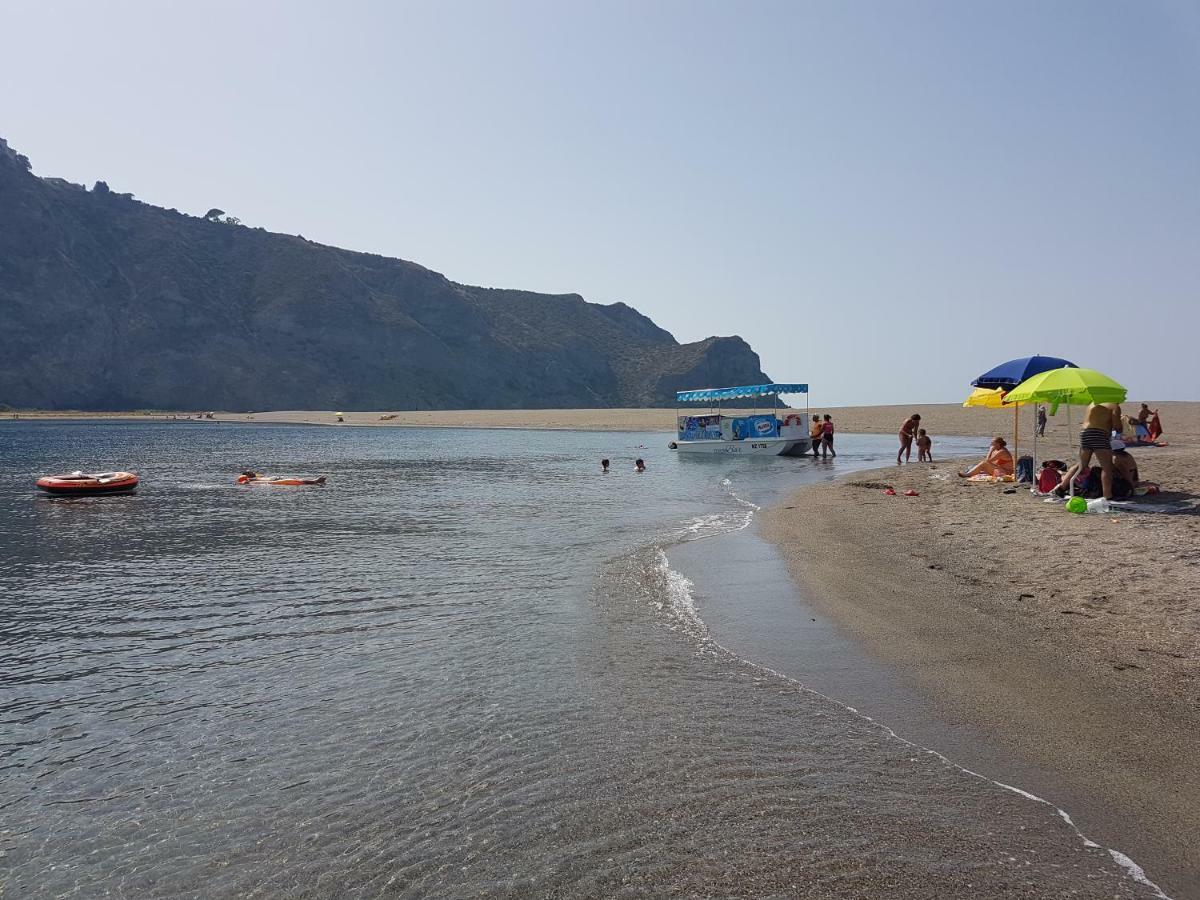 Golfo Di Tindari Apartments Falcone Zewnętrze zdjęcie